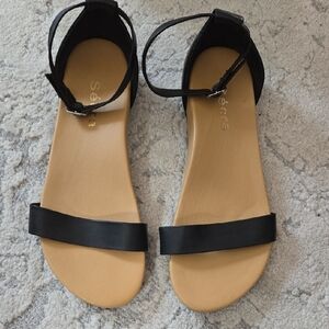 Secra Black Women's Sandals